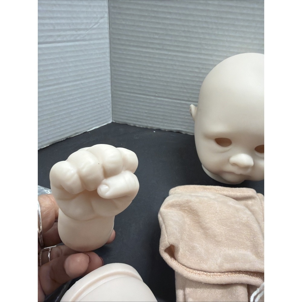 RARE BOUNTIFUL BABY COOPER KIT  w/ BODY W/PLUGS.  Read Description/Pictures - Picture 4 of 16